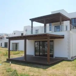 WPC πέργκολα με ραμποτέ