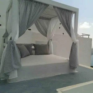 Πέργκολα με καφασωτό Privacy απο τοίχο