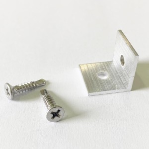 Γωνία σύνδεσης inox με βίδες 20x20x2mm