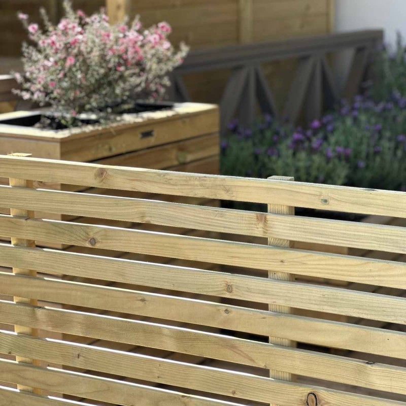 Slatted fence panel