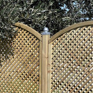 Diamond garden trellis