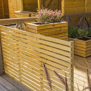 Slatted fence panel