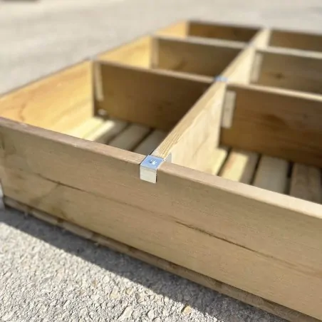 Metal parts for flowerbed - vegetable garden TERMINAL CONNECTOR FOR FLOWER BED 10 x 5 x 2,3cm