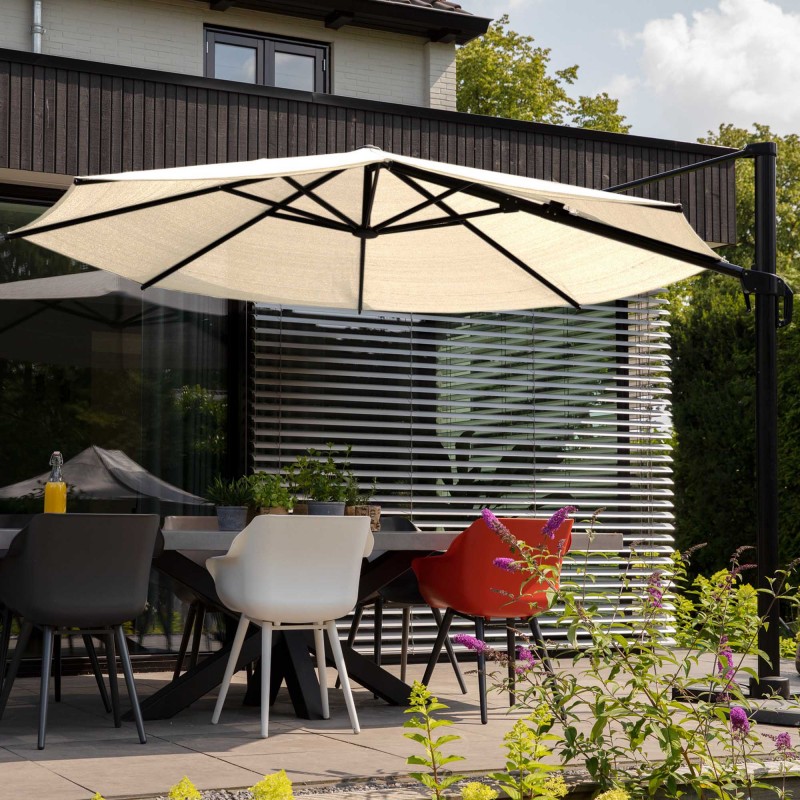 Coolfit overhanging Parasol Ø350cm | off white