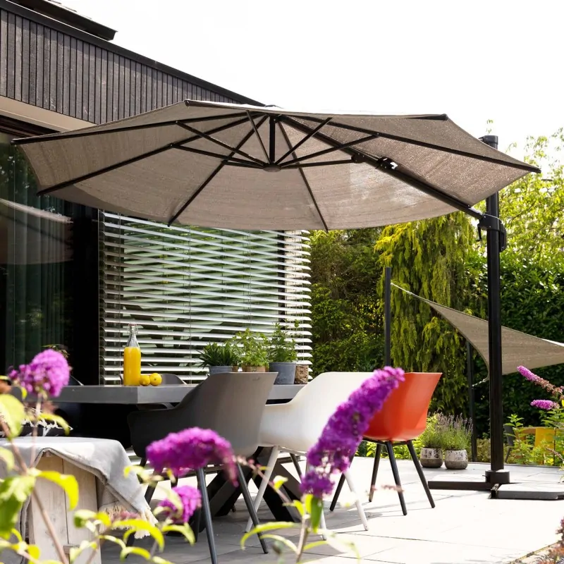 Coolfit overhanging Parasol Ø350cm - grey