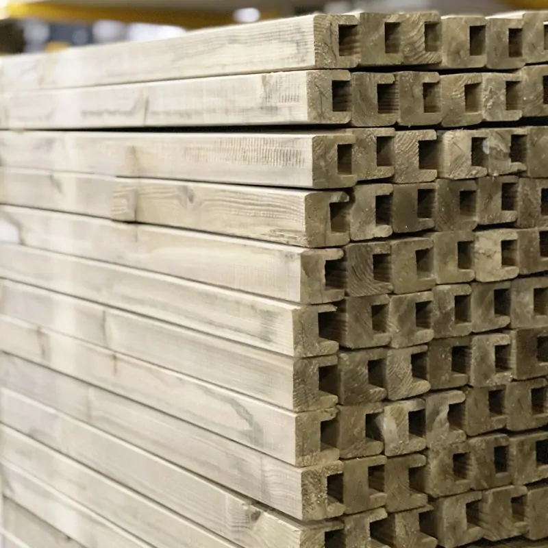 Wooden Trellis Frame 4.5 x 4.5cm – Groove 25mm – Length 210cm