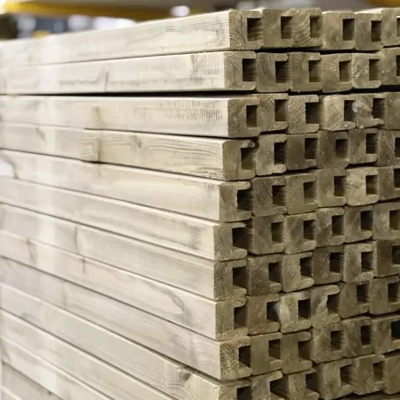 Wooden Trellis Frame 4.5 x 4.5cm – Groove 16mm – Length 255cm