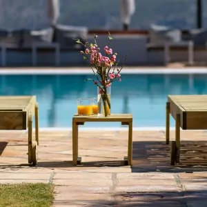 Βοηθητικό Τραπέζι Ξαπλώστρας