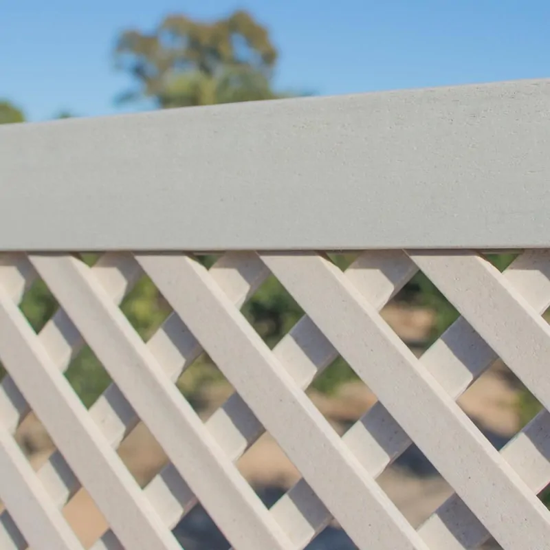 LOP® Synthetic Trellis 102 x 202cm - Ivory with Frame