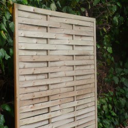 Wavy softwood slatted panel