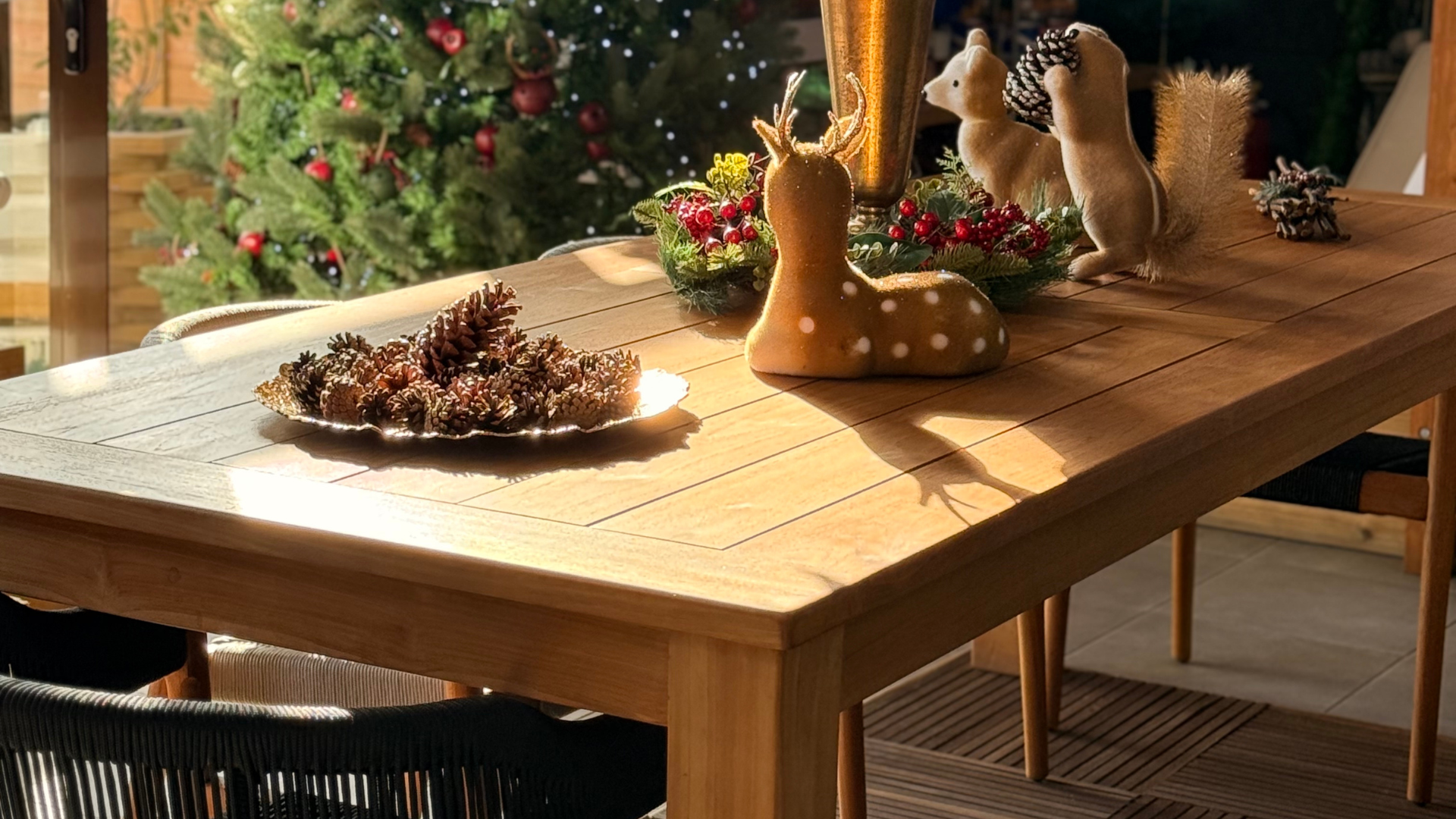 Χριστούγεννα στον κήπο; Φέτος, το ρεβεγιόν βγαίνει έξω!