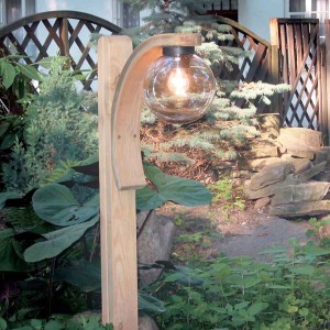 Arched garden light